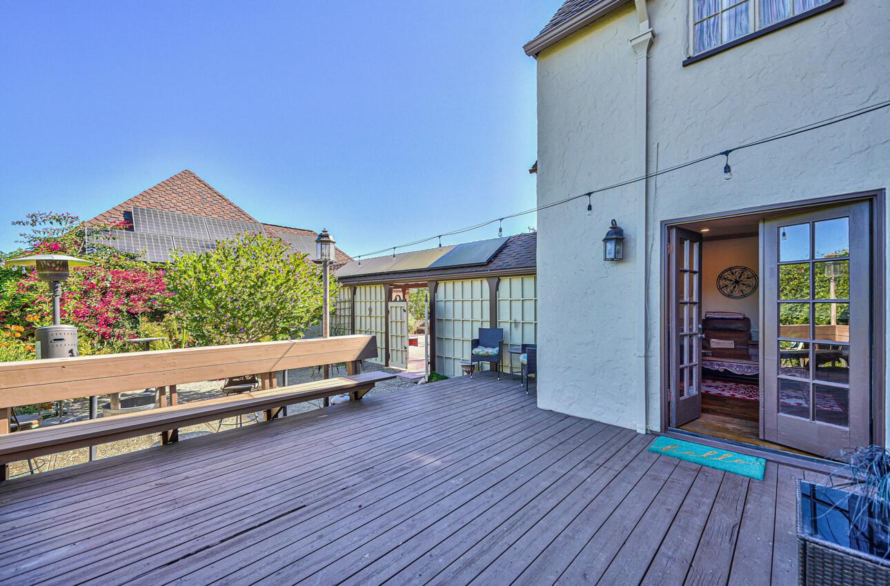 Detail Gallery Image 13 of 46 For 239 Pine St, Salinas,  CA 93901 - 5 Beds | 3/1 Baths