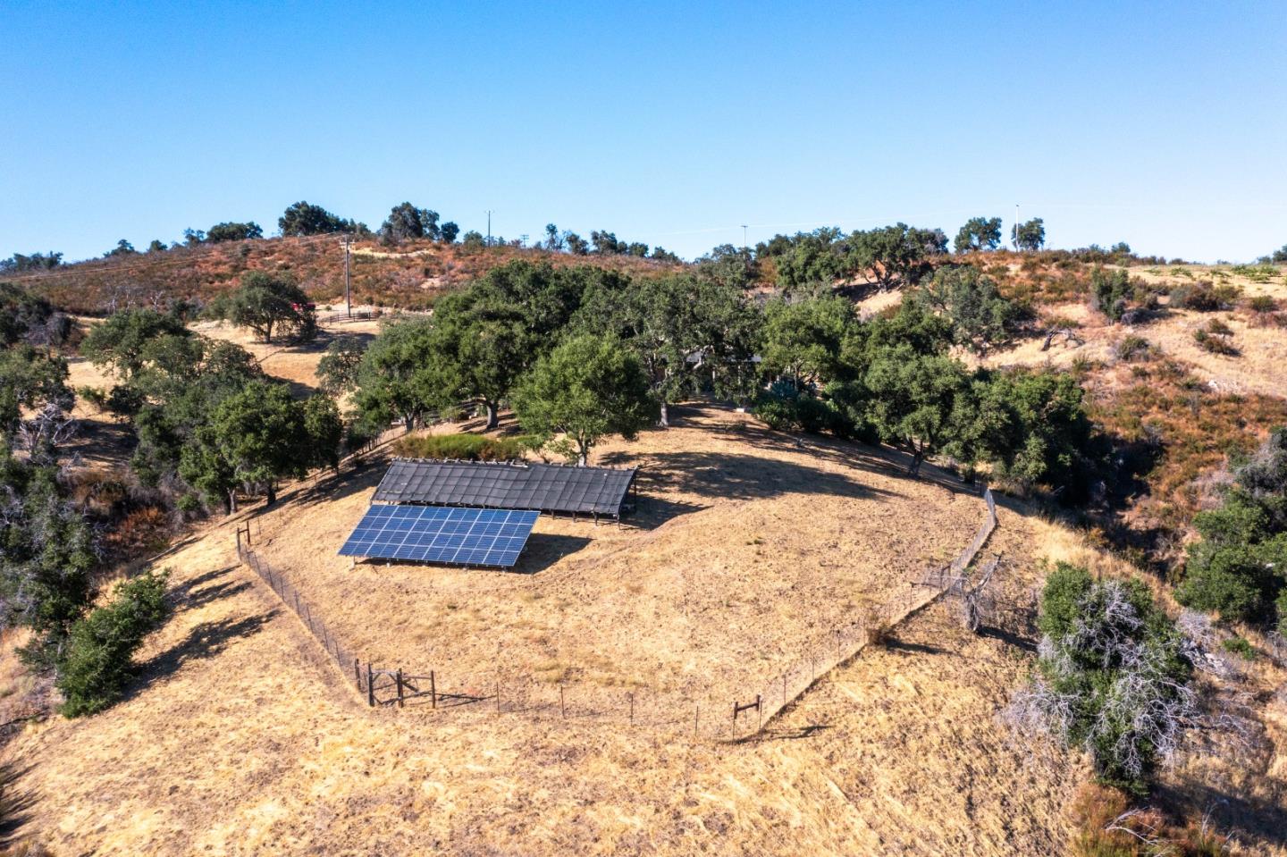 Detail Gallery Image 5 of 71 For 31 Asoleado Pl, Carmel Valley,  CA 93924 - 3 Beds | 3 Baths