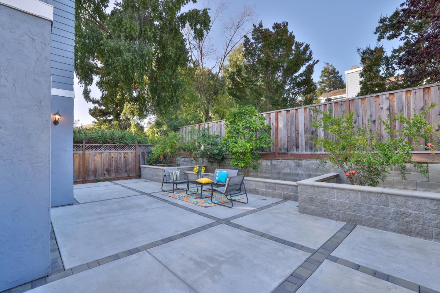 Detail Gallery Image 20 of 34 For 11599 Raintree Spring Ct, Cupertino,  CA 95014 - 3 Beds | 2/1 Baths