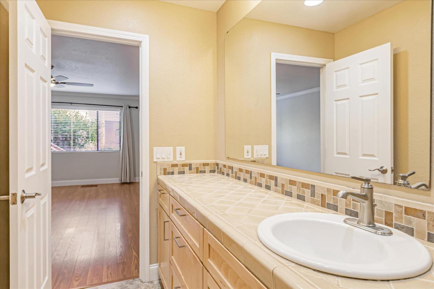 Detail Gallery Image 25 of 33 For 195 Del Monte Ln, Morgan Hill,  CA 95037 - 2 Beds | 2 Baths