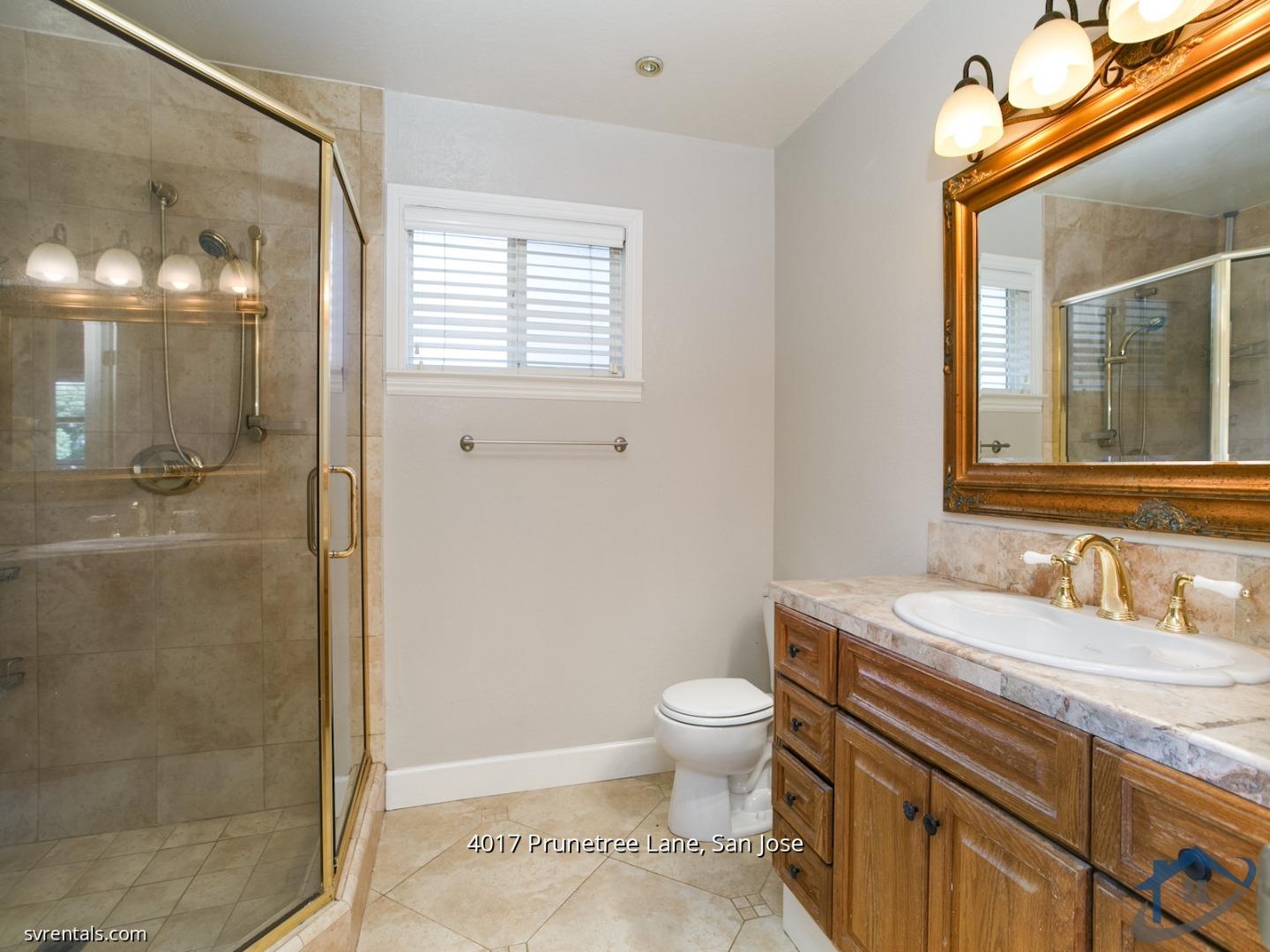 Detail Gallery Image 13 of 22 For 4017 Prunetree Ln, San Jose,  CA 95121 - 4 Beds | 2/1 Baths