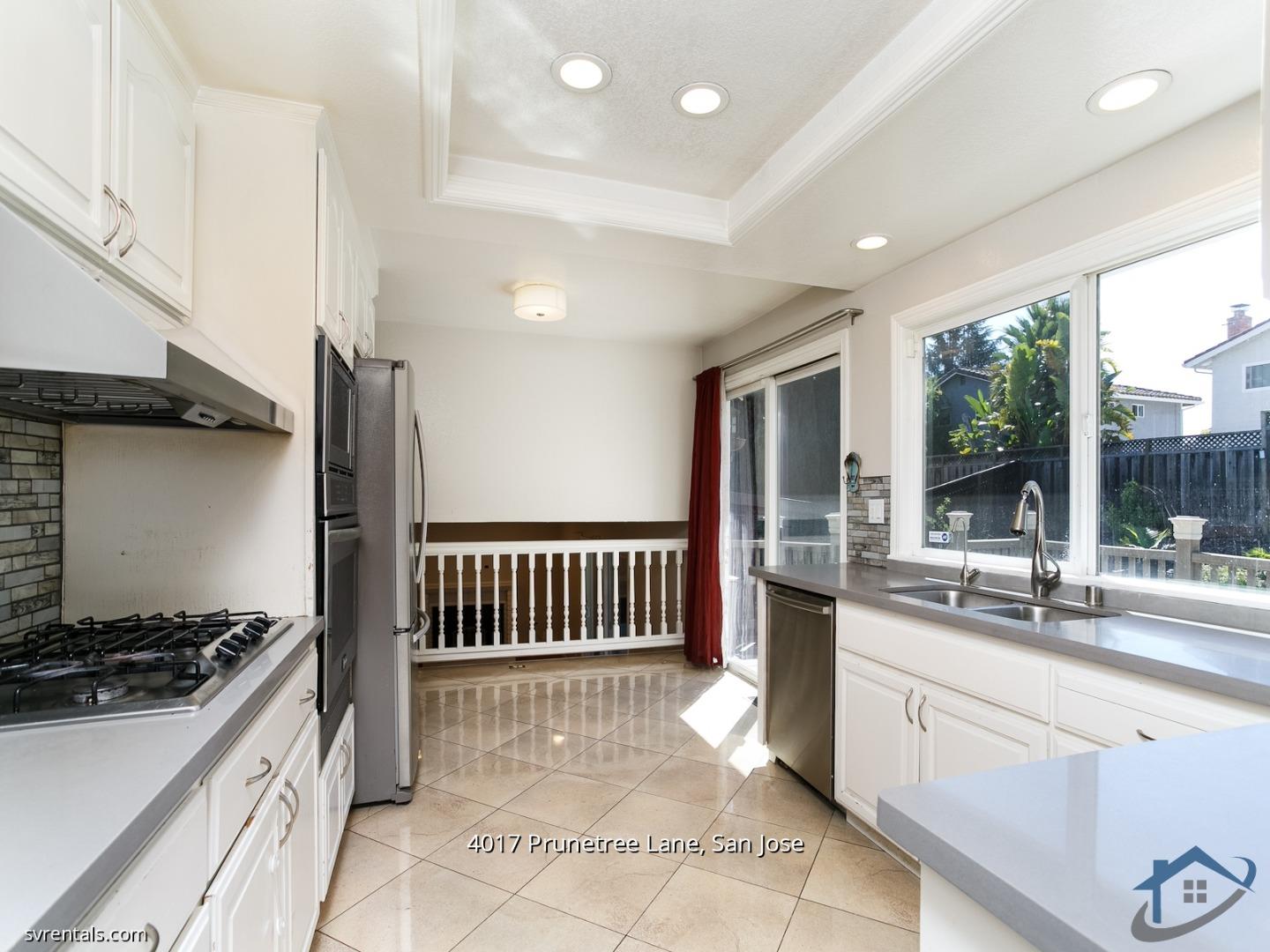 Detail Gallery Image 4 of 22 For 4017 Prunetree Ln, San Jose,  CA 95121 - 4 Beds | 2/1 Baths