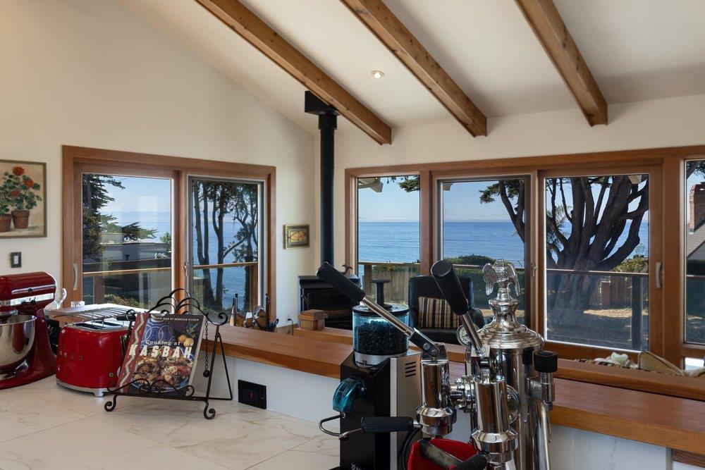 Detail Gallery Image 10 of 56 For 325 Kingsbury Dr, Aptos,  CA 95003 - 3 Beds | 2 Baths