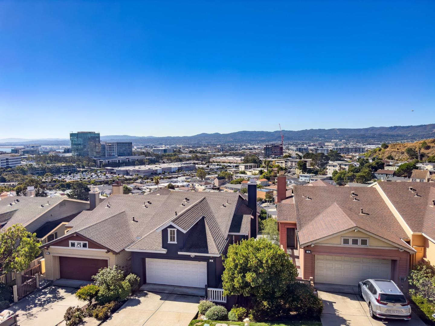 Detail Gallery Image 17 of 63 For 12 Pointe View Pl, South San Francisco,  CA 94080 - 3 Beds | 2/1 Baths