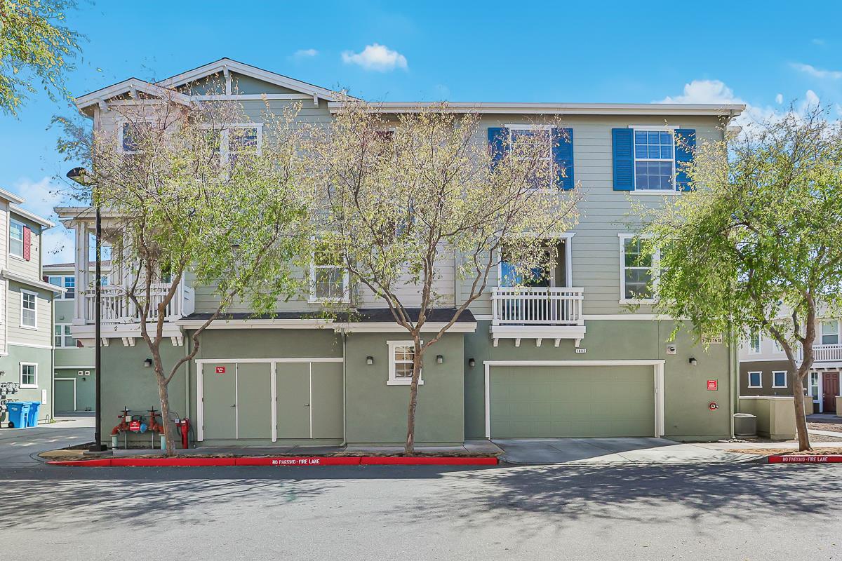 Detail Gallery Image 1 of 56 For 640 Turnbuckle Dr #1601,  Redwood City,  CA 94063 - 3 Beds | 2/1 Baths