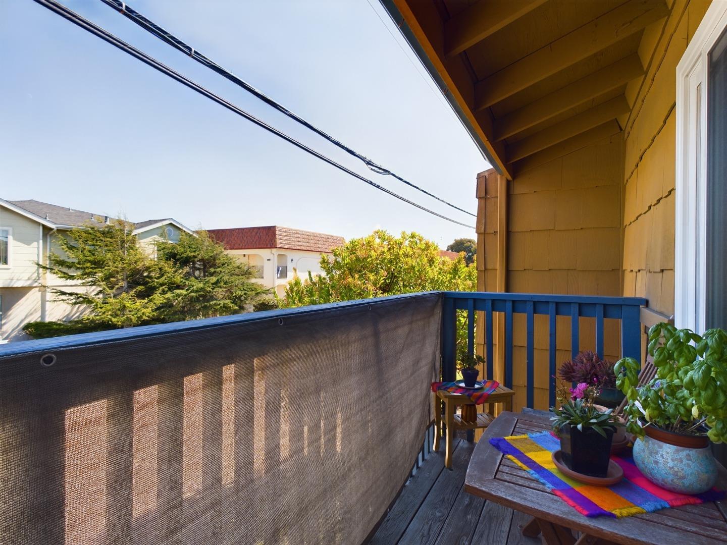 Detail Gallery Image 9 of 24 For 3162 Eucalyptus St #40,  Marina,  CA 93933 - 2 Beds | 1 Baths