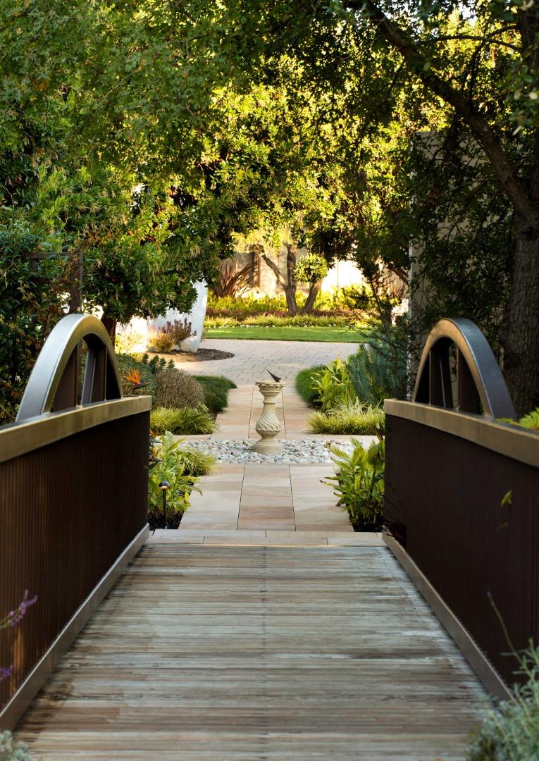 27500 La Vida Real, Los Altos Hills, California 94022, 5 Bedrooms Bedrooms, ,7 BathroomsBathrooms,Residential,For Sale,27500 La Vida Real,ML81979911