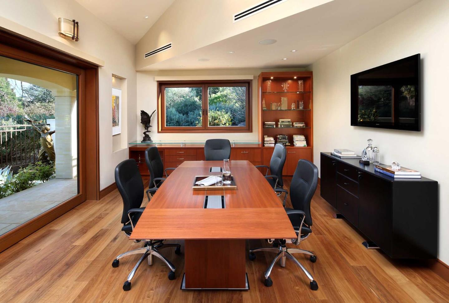 Detail Gallery Image 77 of 80 For 27500 La Vida Real, Los Altos Hills,  CA 94022 - 5 Beds | 7/5 Baths