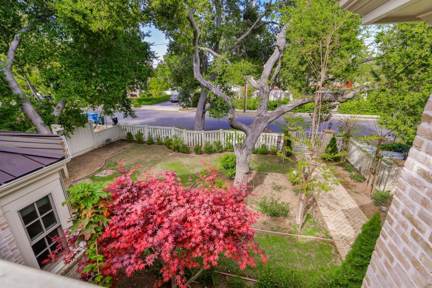 Detail Gallery Image 69 of 72 For 1768 Emerson St, Palo Alto,  CA 94301 - 5 Beds | 4/1 Baths