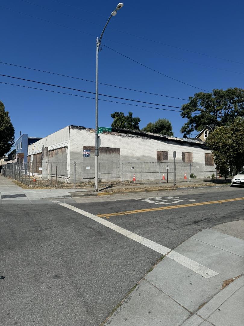 Detail Gallery Image 2 of 6 For 909 Park Ave, San Jose,  CA 95126 - – Beds | – Baths