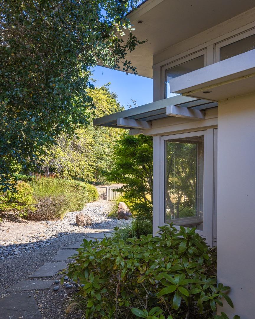 Detail Gallery Image 20 of 31 For 7067 Valley Greens Cir, Carmel Valley,  CA 93923 - 3 Beds | 2 Baths