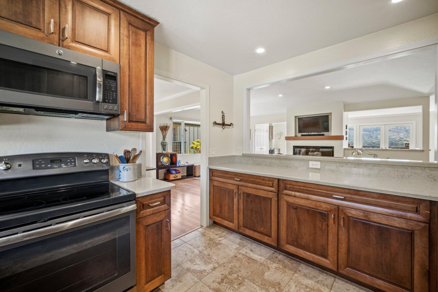 Detail Gallery Image 15 of 26 For 36 Del Mesa Carmel, Carmel,  CA 93923 - 2 Beds | 2 Baths