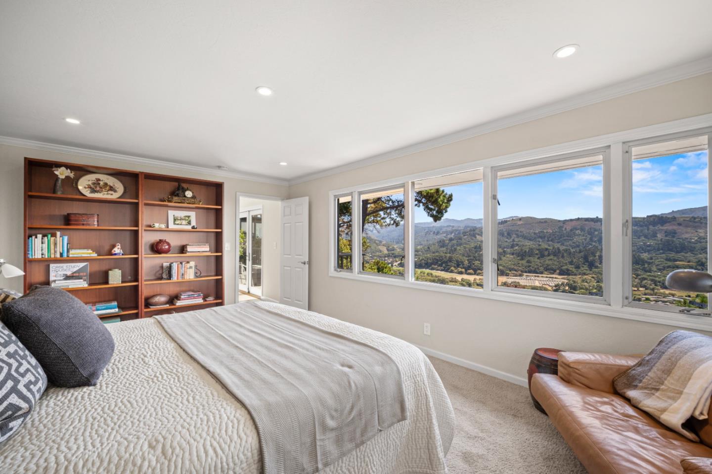 Detail Gallery Image 18 of 26 For 36 Del Mesa Carmel, Carmel,  CA 93923 - 2 Beds | 2 Baths