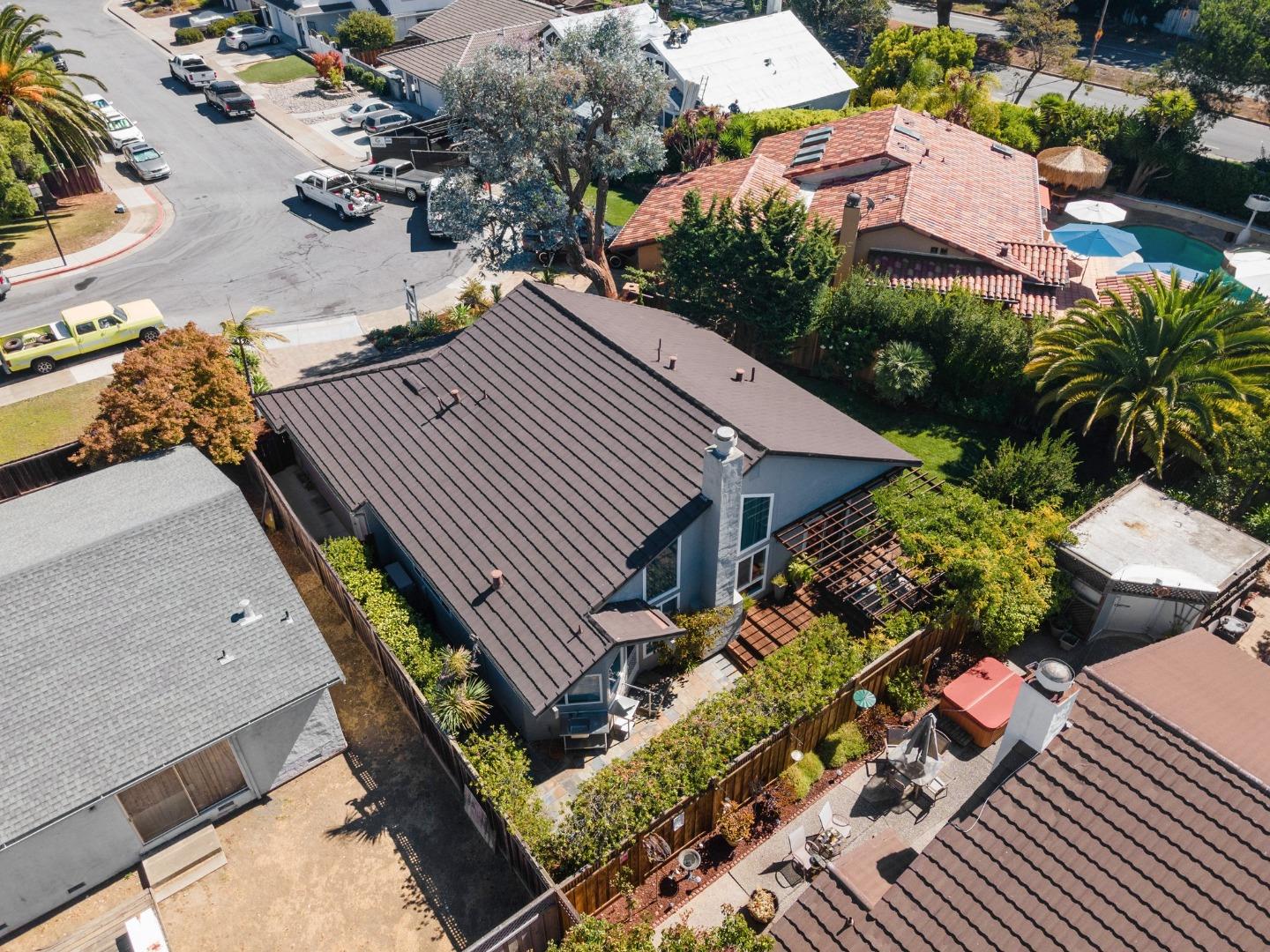 Detail Gallery Image 52 of 55 For 536 Skiff Cir, Redwood City,  CA 94065 - 3 Beds | 3 Baths