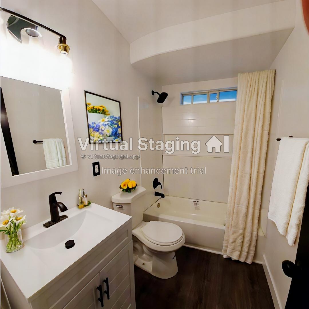 Detail Gallery Image 6 of 12 For 1239 Oak St, Santa Ana,  CA 92707 - 4 Beds | 2 Baths