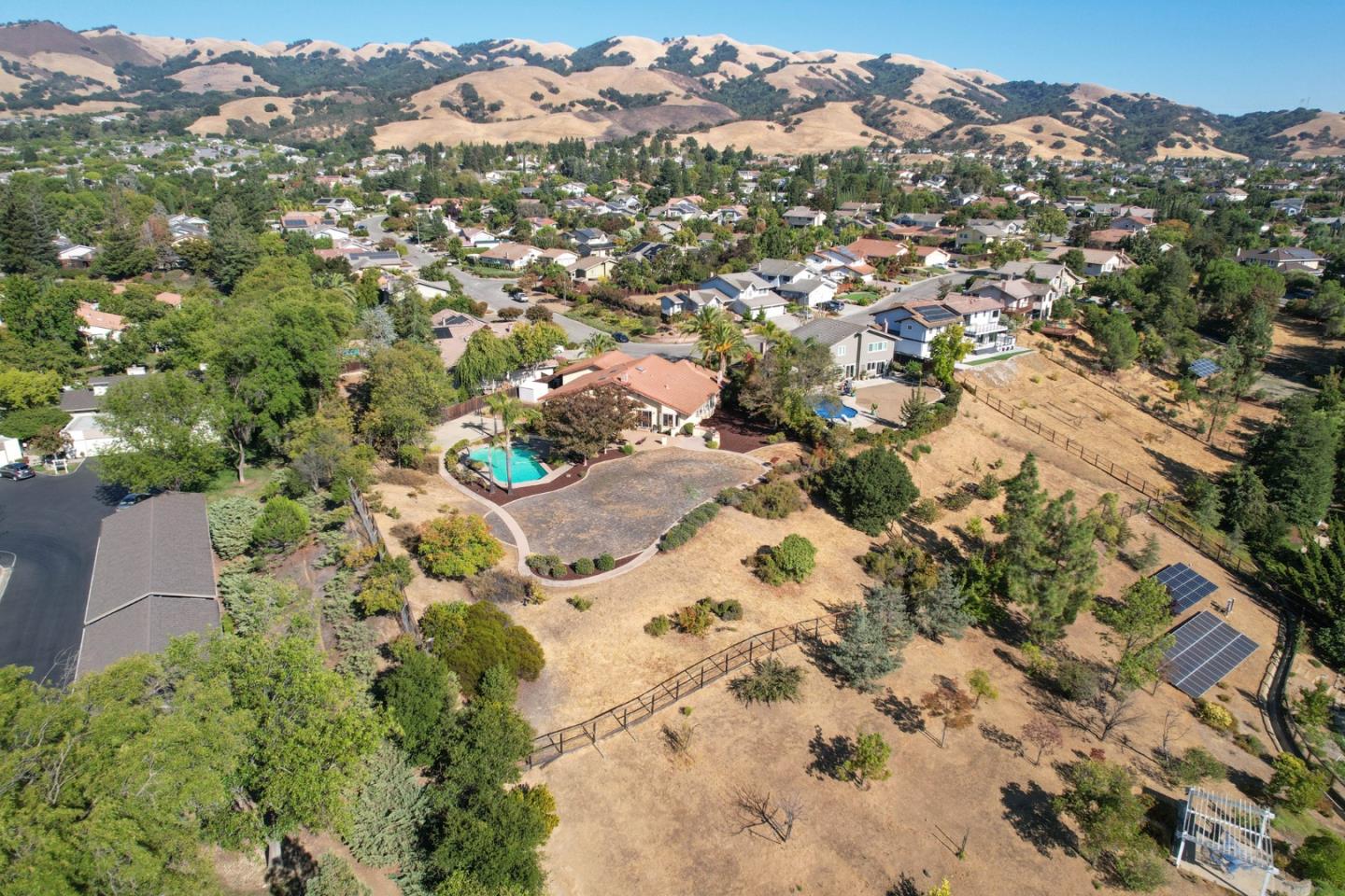 Detail Gallery Image 52 of 54 For 3057 High Meadow Ln, San Jose,  CA 95135 - 4 Beds | 3 Baths