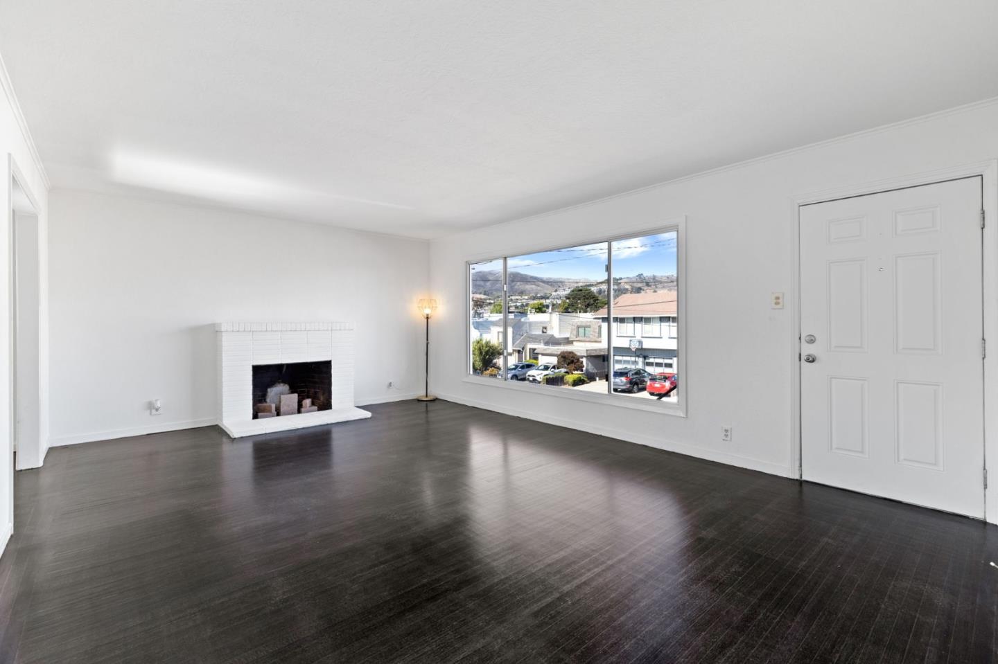 Detail Gallery Image 6 of 21 For 148 a St, South San Francisco,  CA 94080 - 2 Beds | 1 Baths