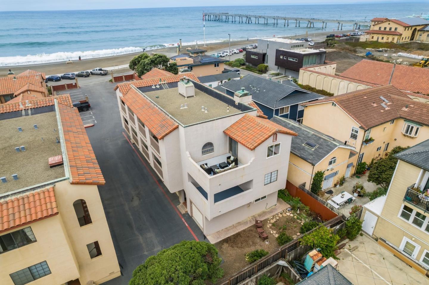 Detail Gallery Image 1 of 38 For 2311 Beach Blvd #302,  Pacifica,  CA 94044 - 2 Beds | 2 Baths