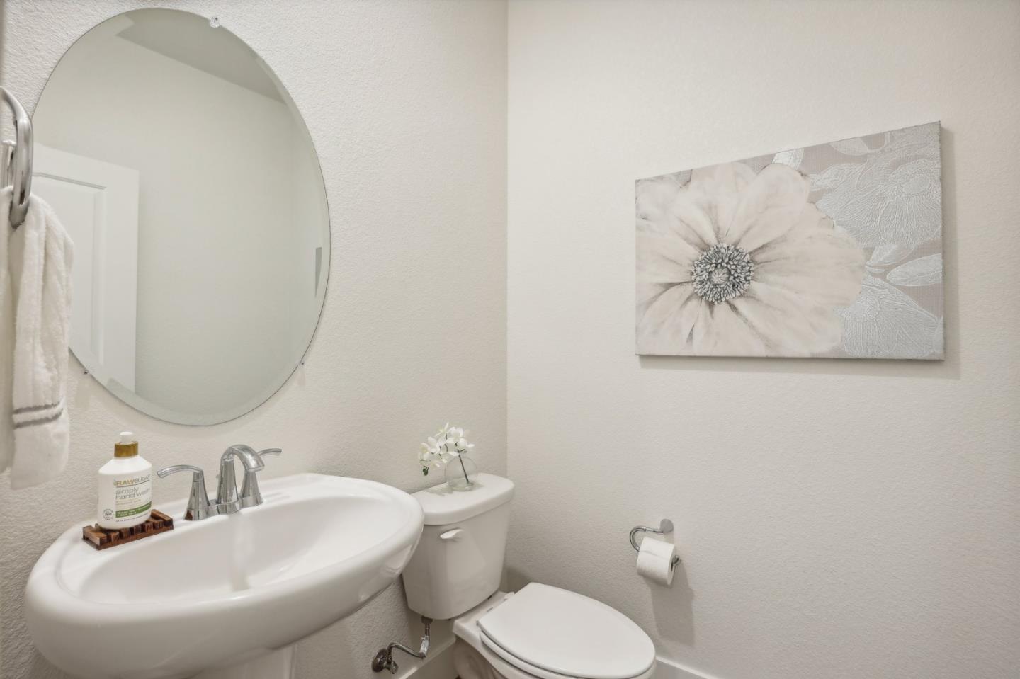 Detail Gallery Image 9 of 24 For 9182 Wickham Ct, Gilroy,  CA 95020 - 4 Beds | 2/1 Baths