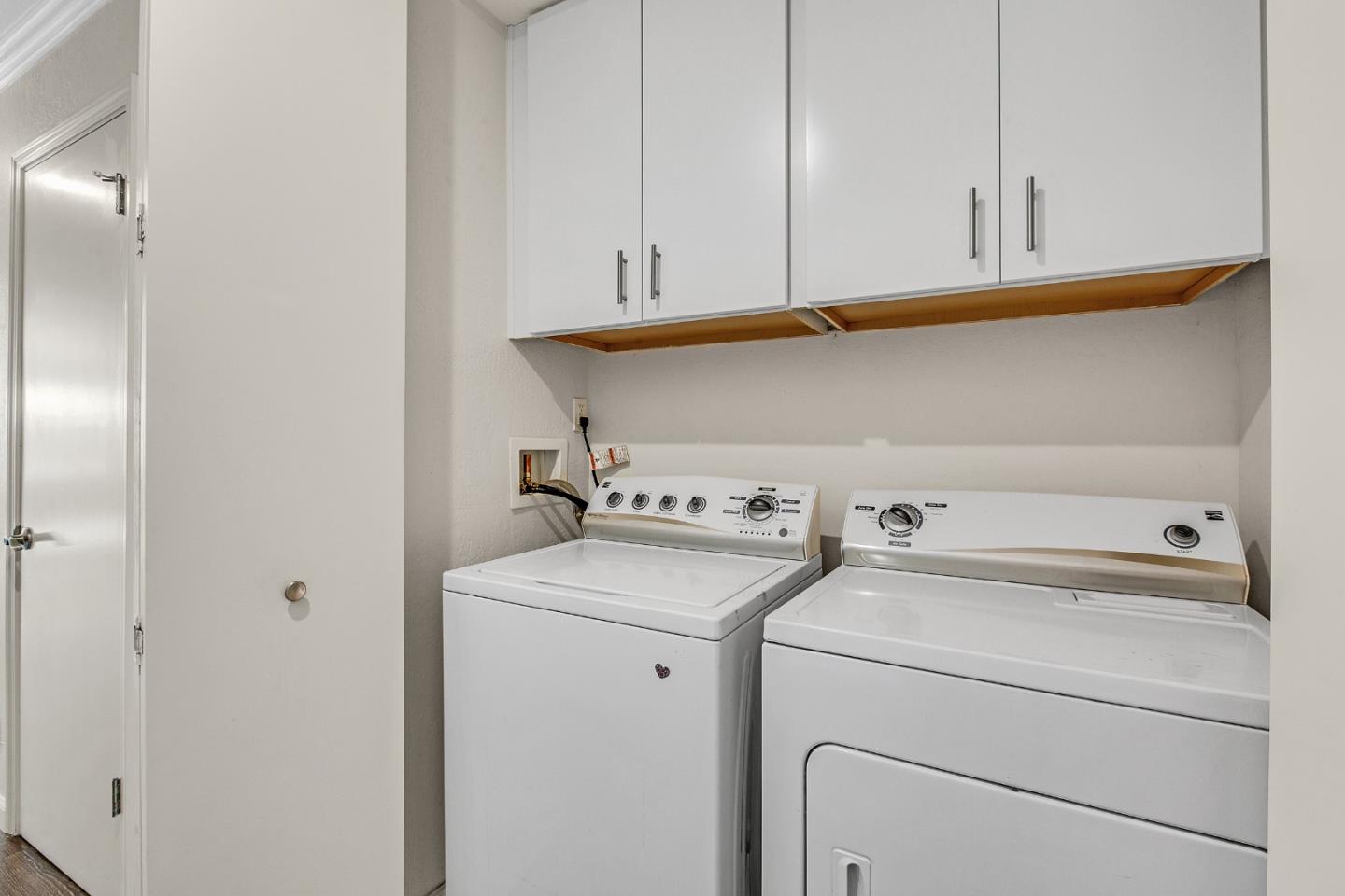 Detail Gallery Image 15 of 23 For 1636 Branham Ln #B,  San Jose,  CA 95118 - 2 Beds | 1/1 Baths