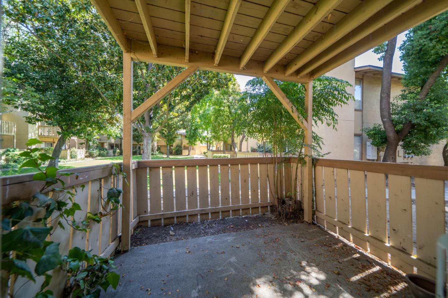 Detail Gallery Image 23 of 30 For 328 Northbank Ct #67,  Stockton,  CA 95207 - 2 Beds | 1 Baths