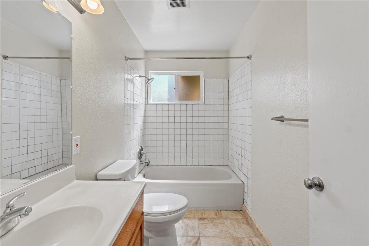 Detail Gallery Image 7 of 19 For 1342 Vallejo St, Seaside,  CA 93955 - 3 Beds | 1/1 Baths