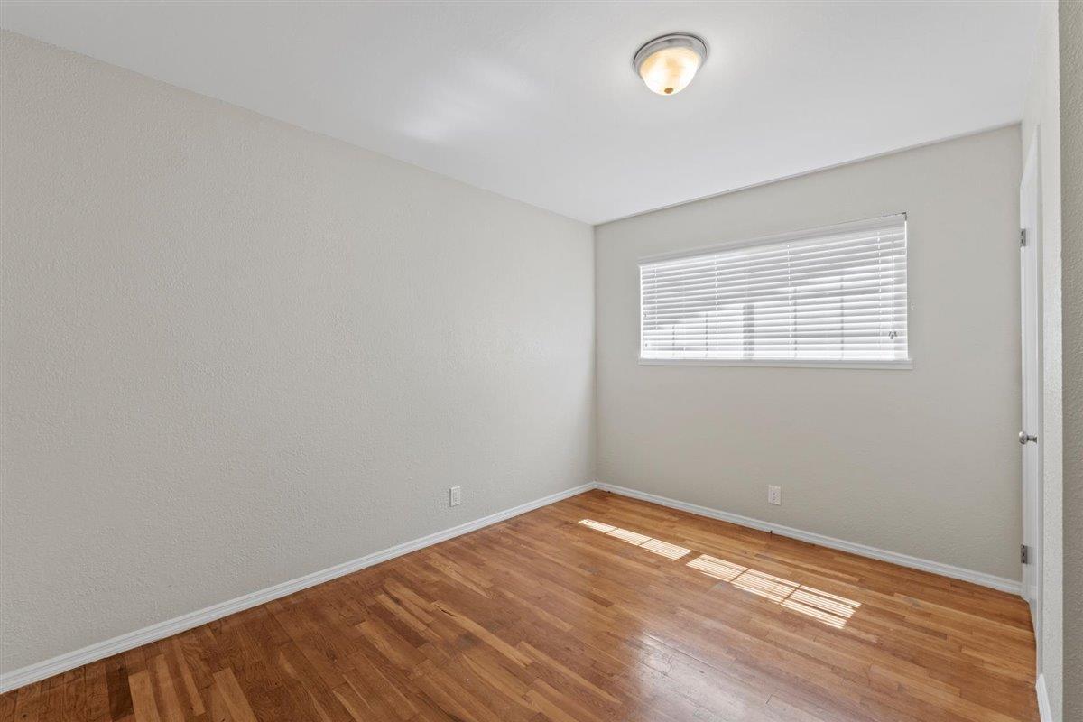 Detail Gallery Image 9 of 19 For 1342 Vallejo St, Seaside,  CA 93955 - 3 Beds | 1/1 Baths