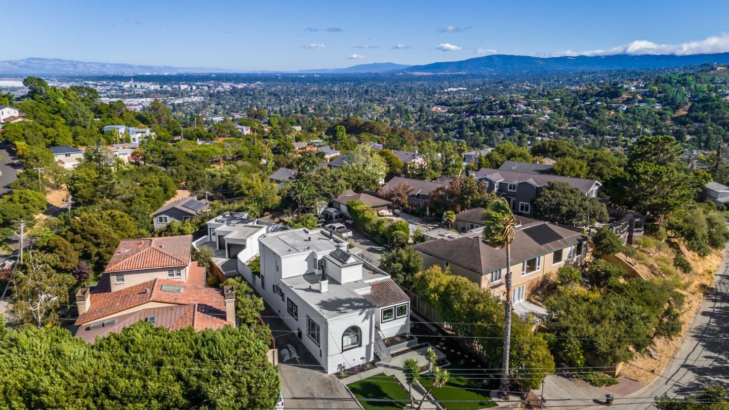 Detail Gallery Image 51 of 60 For 180 Shelford Ave, San Carlos,  CA 94070 - 3 Beds | 2 Baths