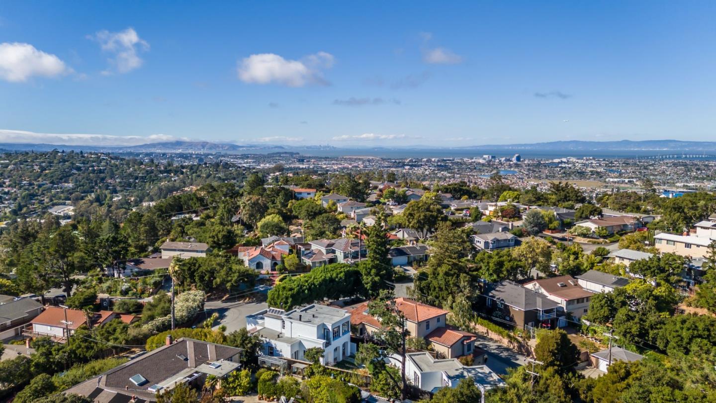 Detail Gallery Image 55 of 60 For 180 Shelford Ave, San Carlos,  CA 94070 - 3 Beds | 2 Baths