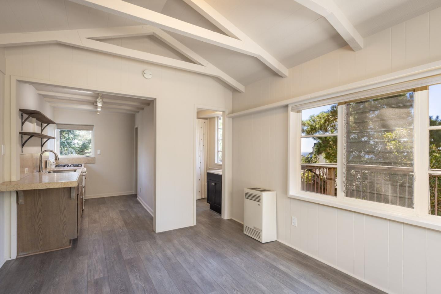 Detail Gallery Image 5 of 6 For 24752 San Carlos, Carmel,  CA 93923 - 0 Beds | 1 Baths