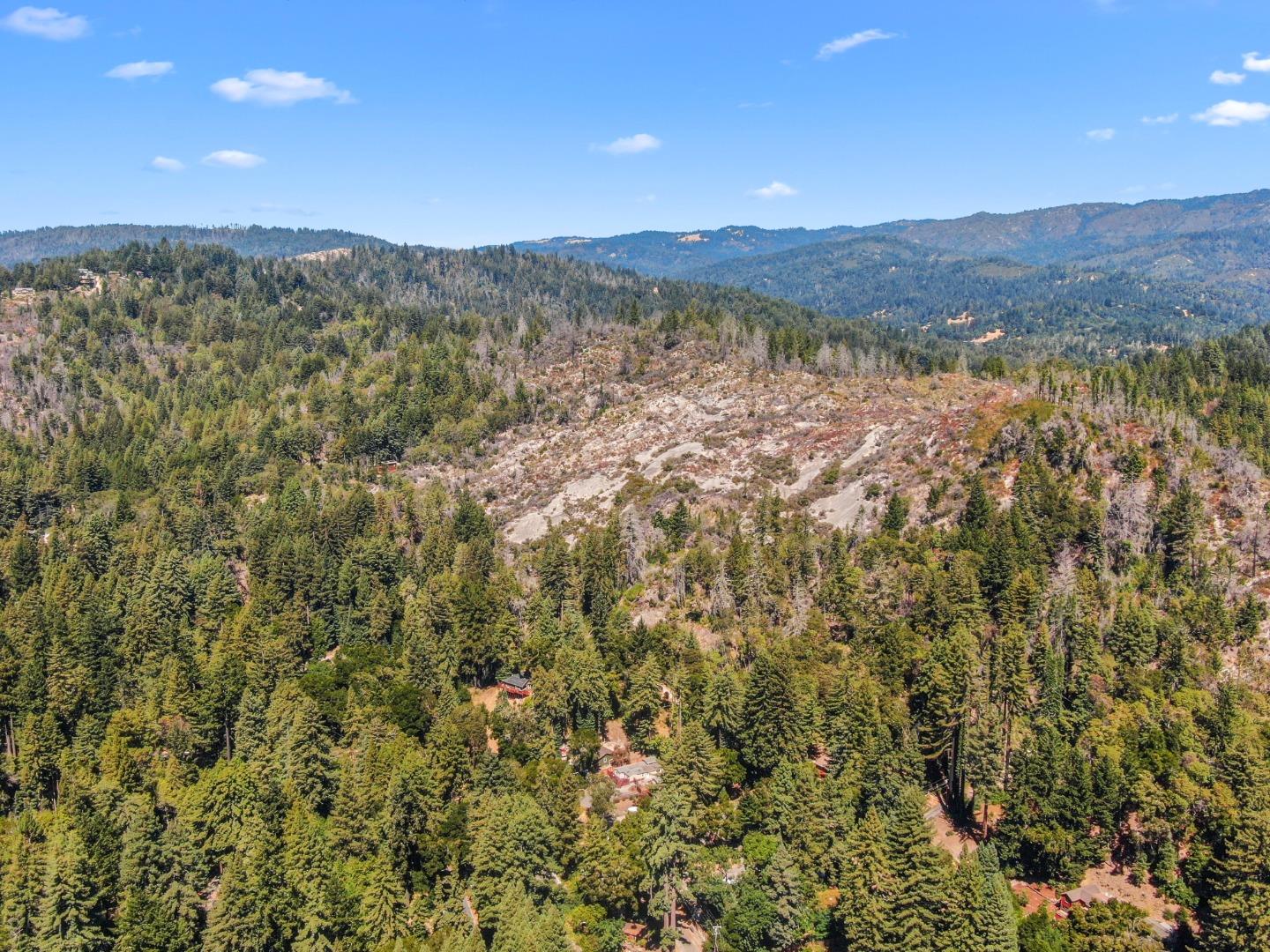 Detail Gallery Image 11 of 66 For 14890 W Park Ave, Boulder Creek,  CA 95006 - 2 Beds | 1 Baths