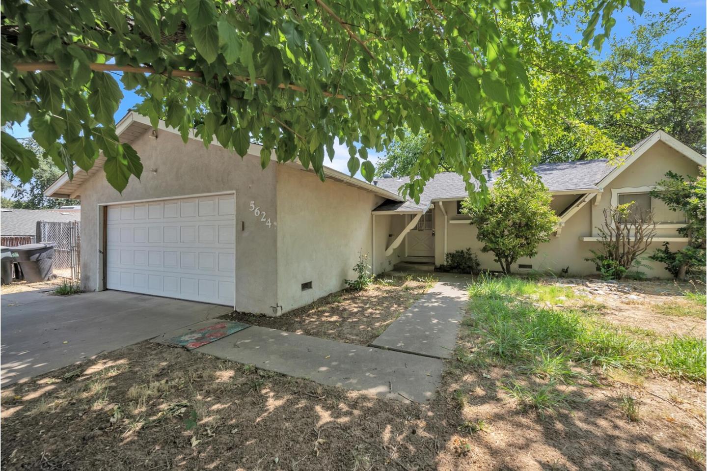 Detail Gallery Image 2 of 32 For 5624 Pecan Ave, Orangevale,  CA 95662 - 3 Beds | 2 Baths
