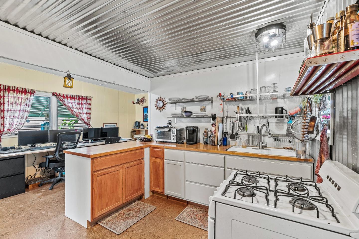 Detail Gallery Image 15 of 22 For 1040 38th Ave #39,  Santa Cruz,  CA 95062 - 2 Beds | 1 Baths