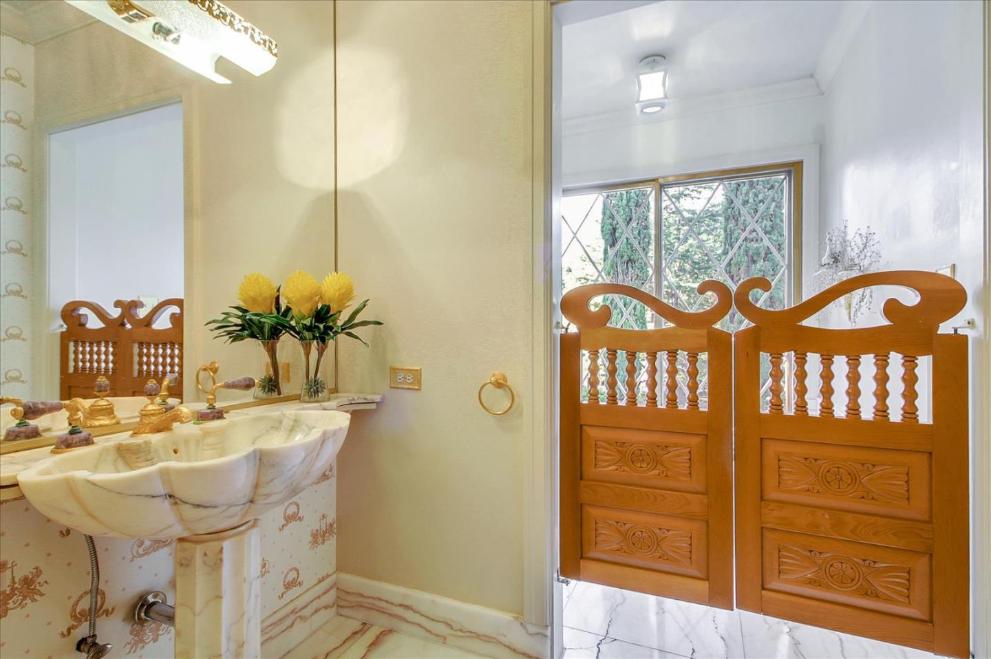 Detail Gallery Image 26 of 41 For 18300 Constitution Ave, Monte Sereno,  CA 95030 - 3 Beds | 2 Baths