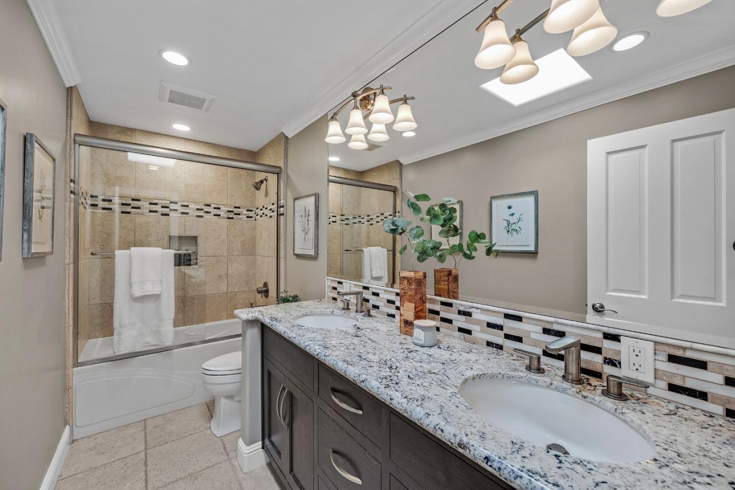 Detail Gallery Image 9 of 48 For 125 El Pinar, Los Gatos,  CA 95032 - 3 Beds | 2/1 Baths