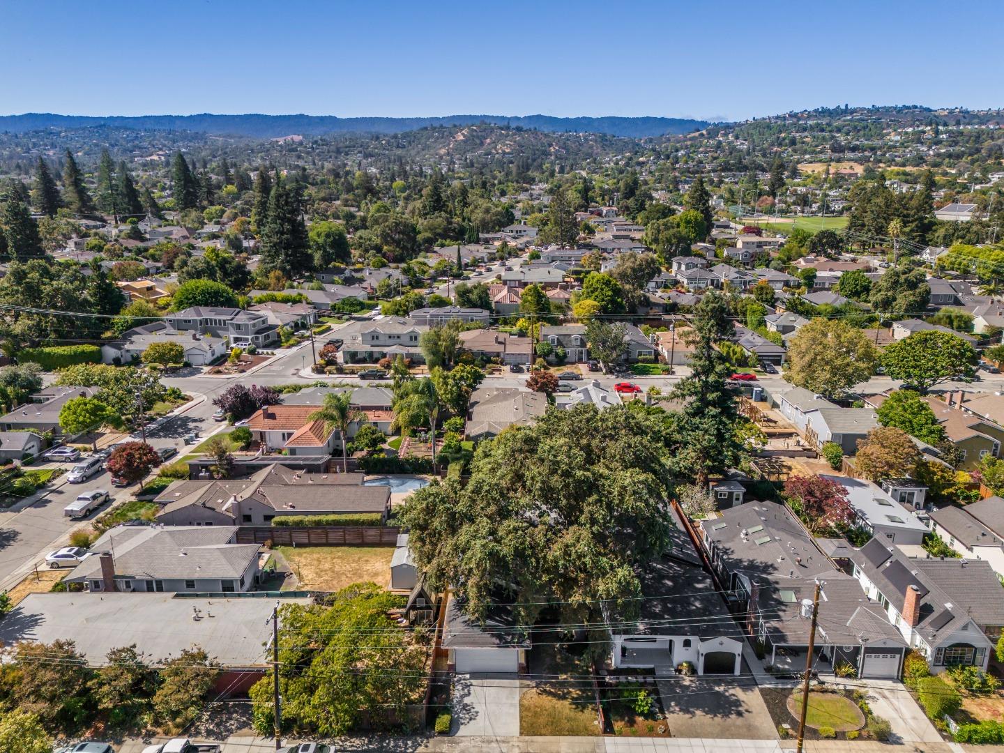 Detail Gallery Image 40 of 44 For 1182 Walnut St, San Carlos,  CA 94070 - 3 Beds | 2 Baths