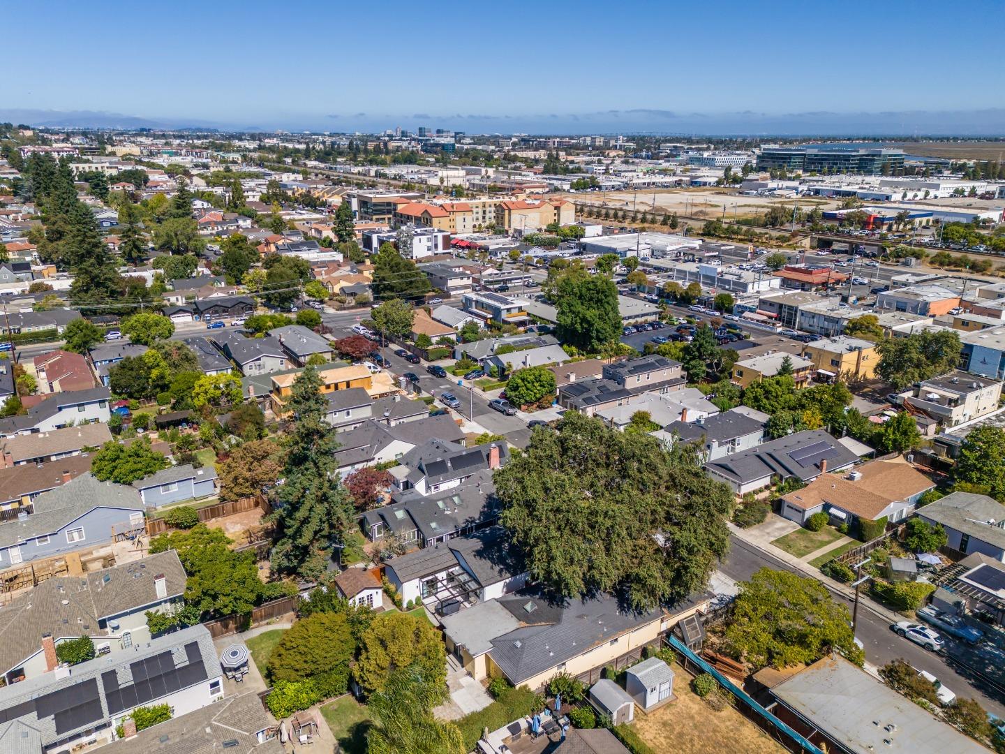 Detail Gallery Image 42 of 44 For 1182 Walnut St, San Carlos,  CA 94070 - 3 Beds | 2 Baths