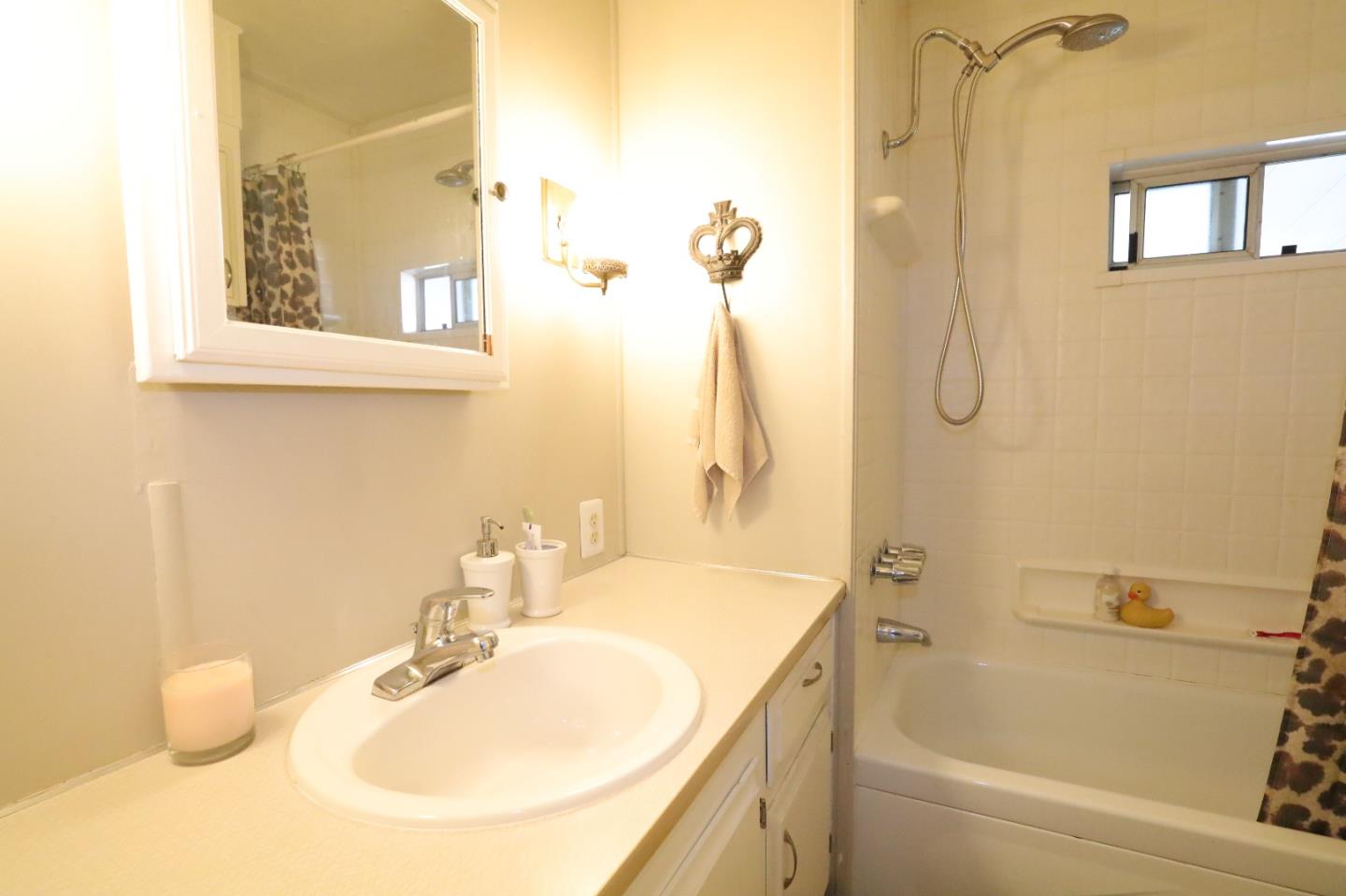 Detail Gallery Image 23 of 52 For 600 E Weddell Dr #258,  Sunnyvale,  CA 94089 - 3 Beds | 2 Baths