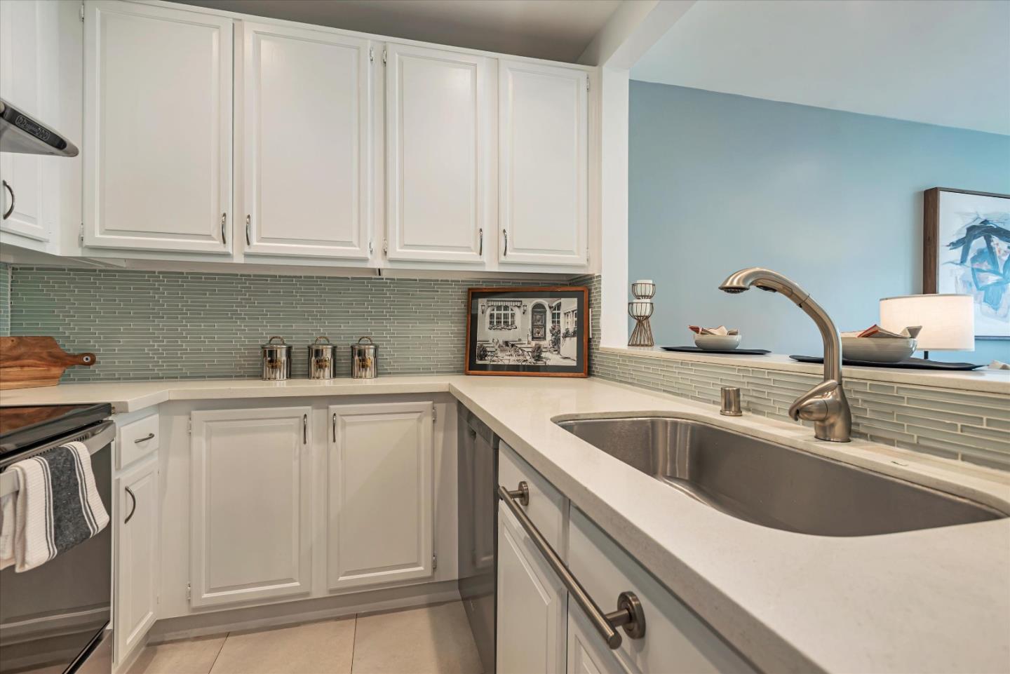 Detail Gallery Image 7 of 42 For 316 N El Camino Real #308,  San Mateo,  CA 94401 - 2 Beds | 2 Baths