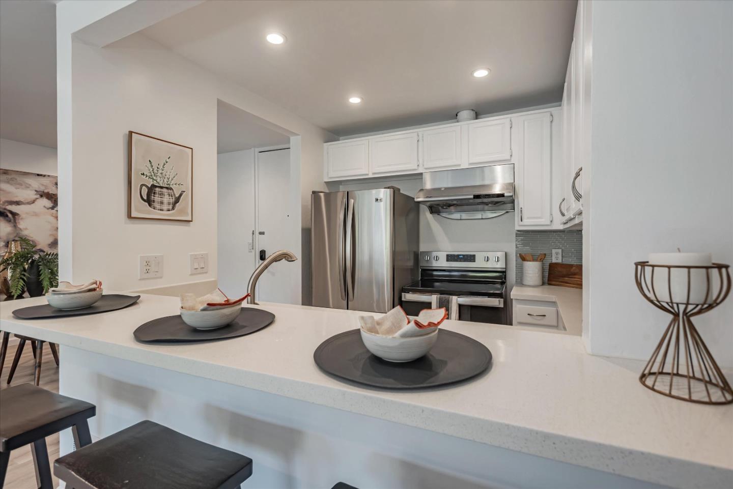 Detail Gallery Image 9 of 42 For 316 N El Camino Real #308,  San Mateo,  CA 94401 - 2 Beds | 2 Baths