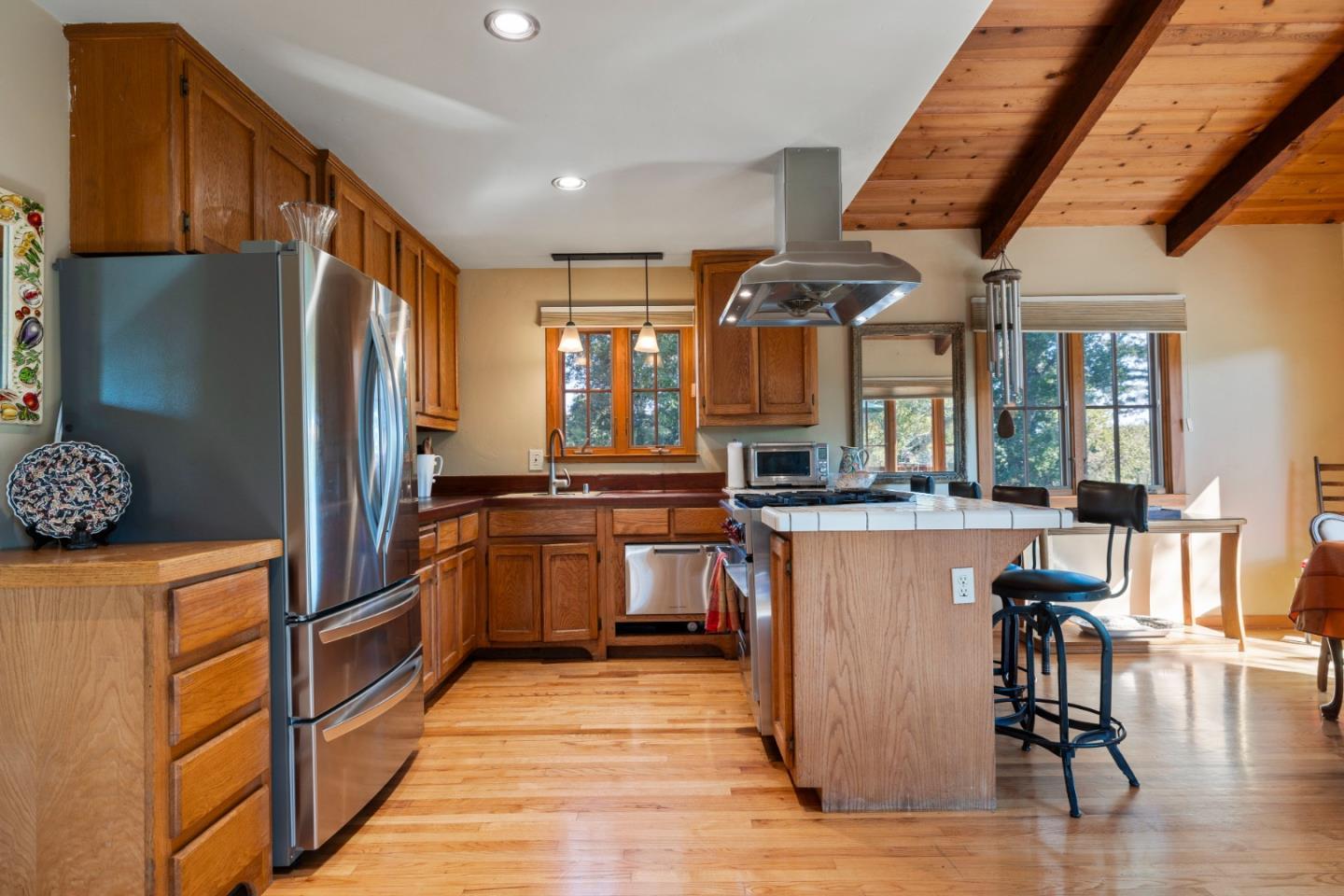 Detail Gallery Image 10 of 98 For 4710 N Rodeo Gulch Rd, Soquel,  CA 95073 - 3 Beds | 2 Baths