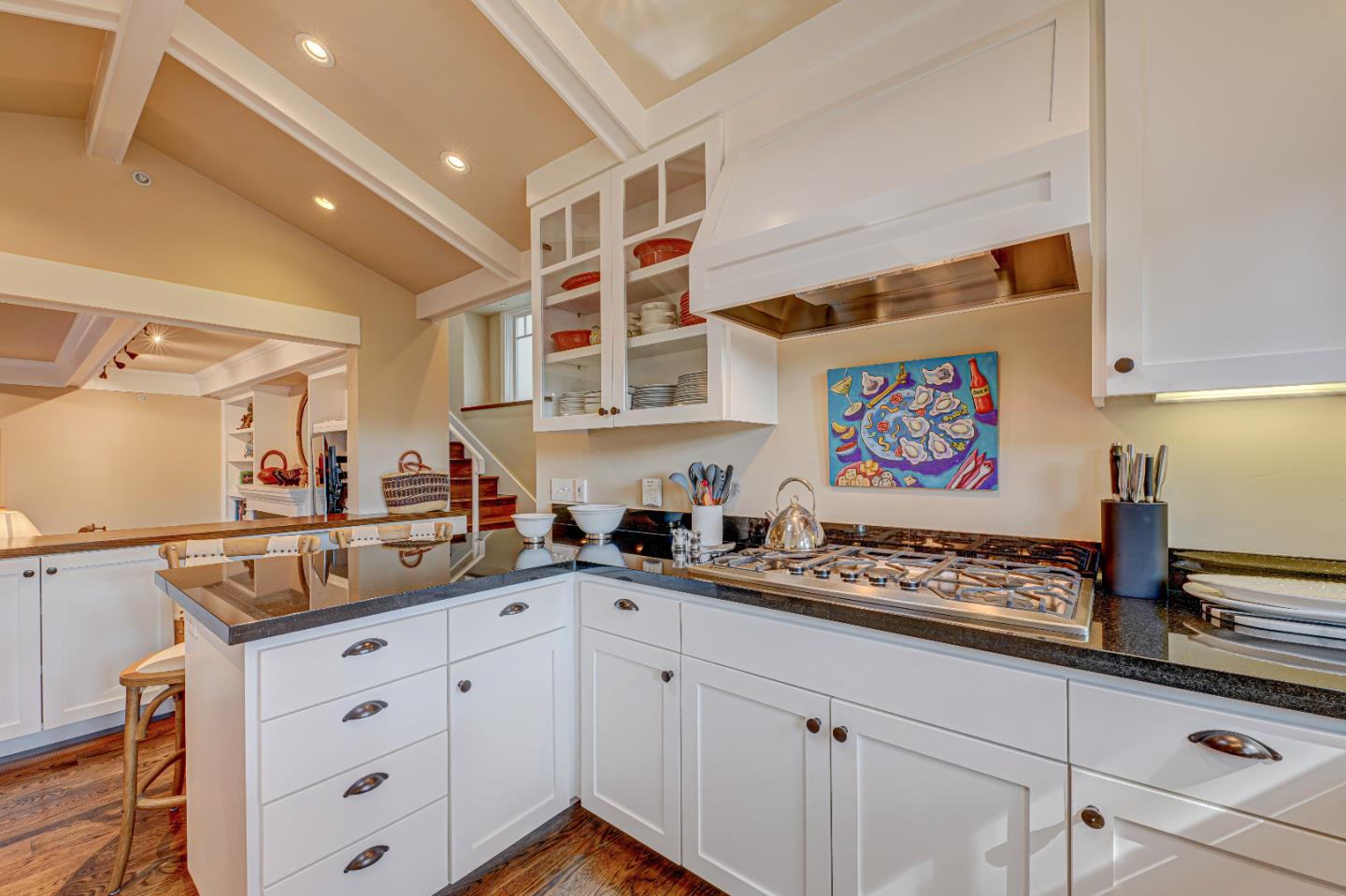 Detail Gallery Image 14 of 34 For 2 Nw 5th & Lincoln, Carmel,  CA 93921 - 3 Beds | 2 Baths