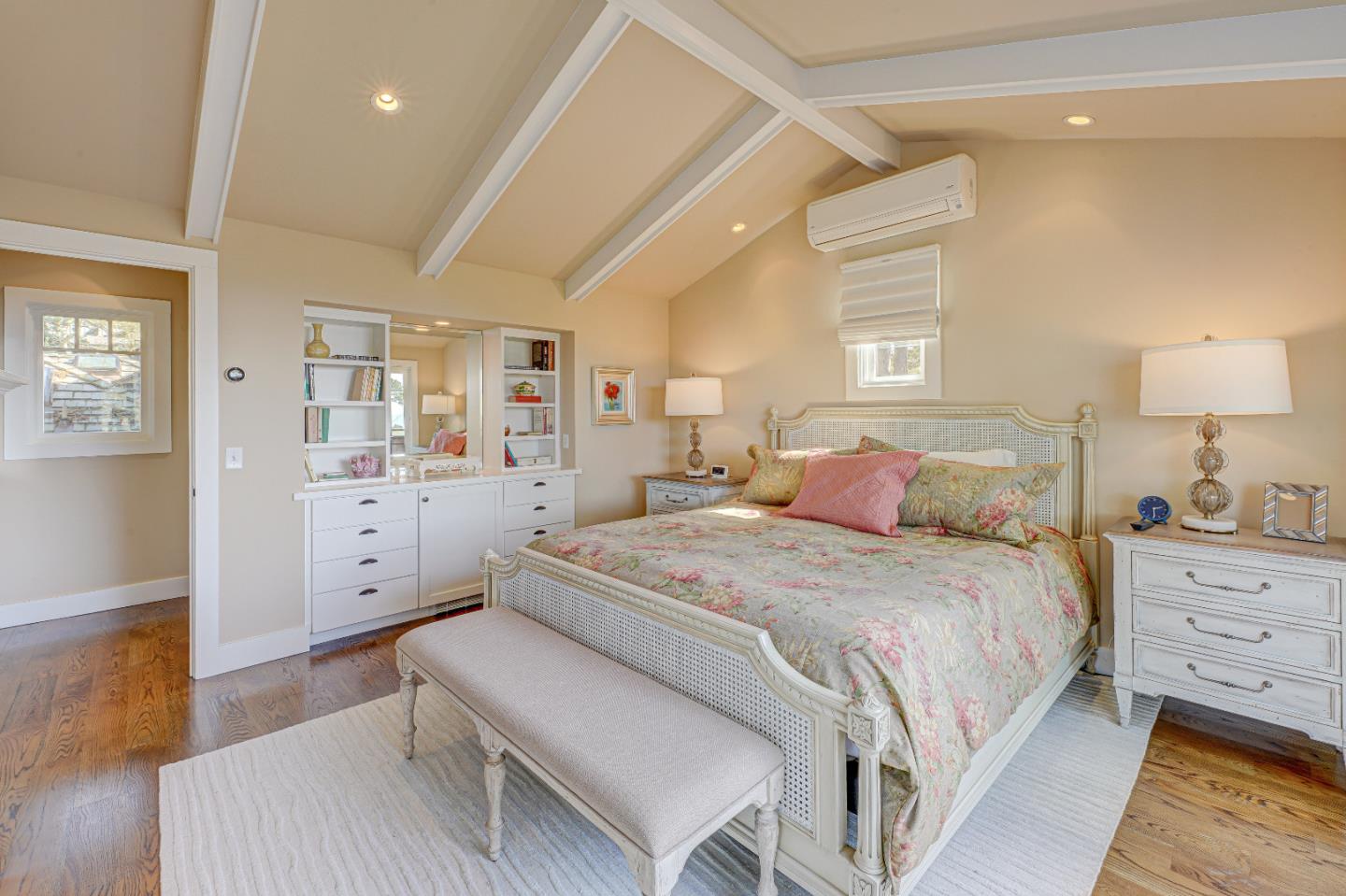 Detail Gallery Image 19 of 34 For 2 Nw 5th & Lincoln, Carmel,  CA 93921 - 3 Beds | 2 Baths