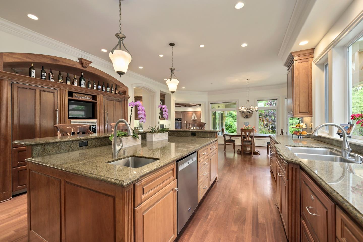 Detail Gallery Image 13 of 66 For 16391 Reynolds Dr, Morgan Hill,  CA 95037 - 4 Beds | 4/2 Baths