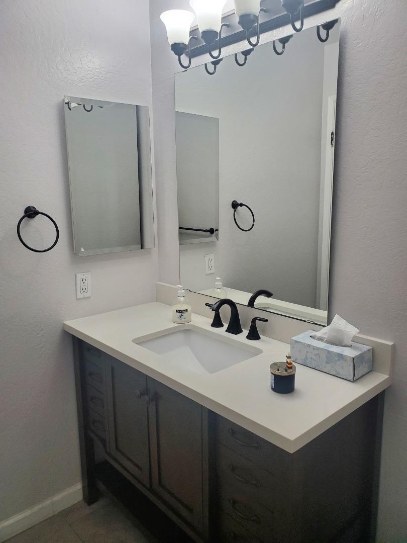Detail Gallery Image 4 of 10 For 16451 Saratoga St 306w,  San Leandro,  CA 94578 - 2 Beds | 1/1 Baths