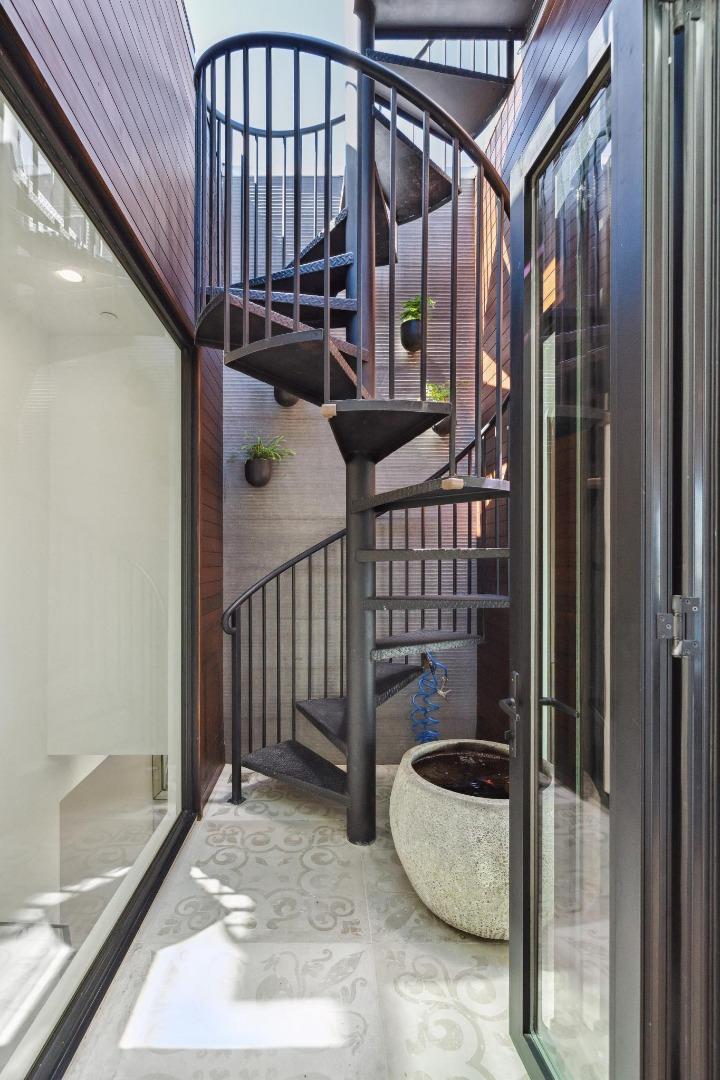 Detail Gallery Image 26 of 60 For 904 Filbert St, San Francisco,  CA 94133 - 2 Beds | 2/1 Baths