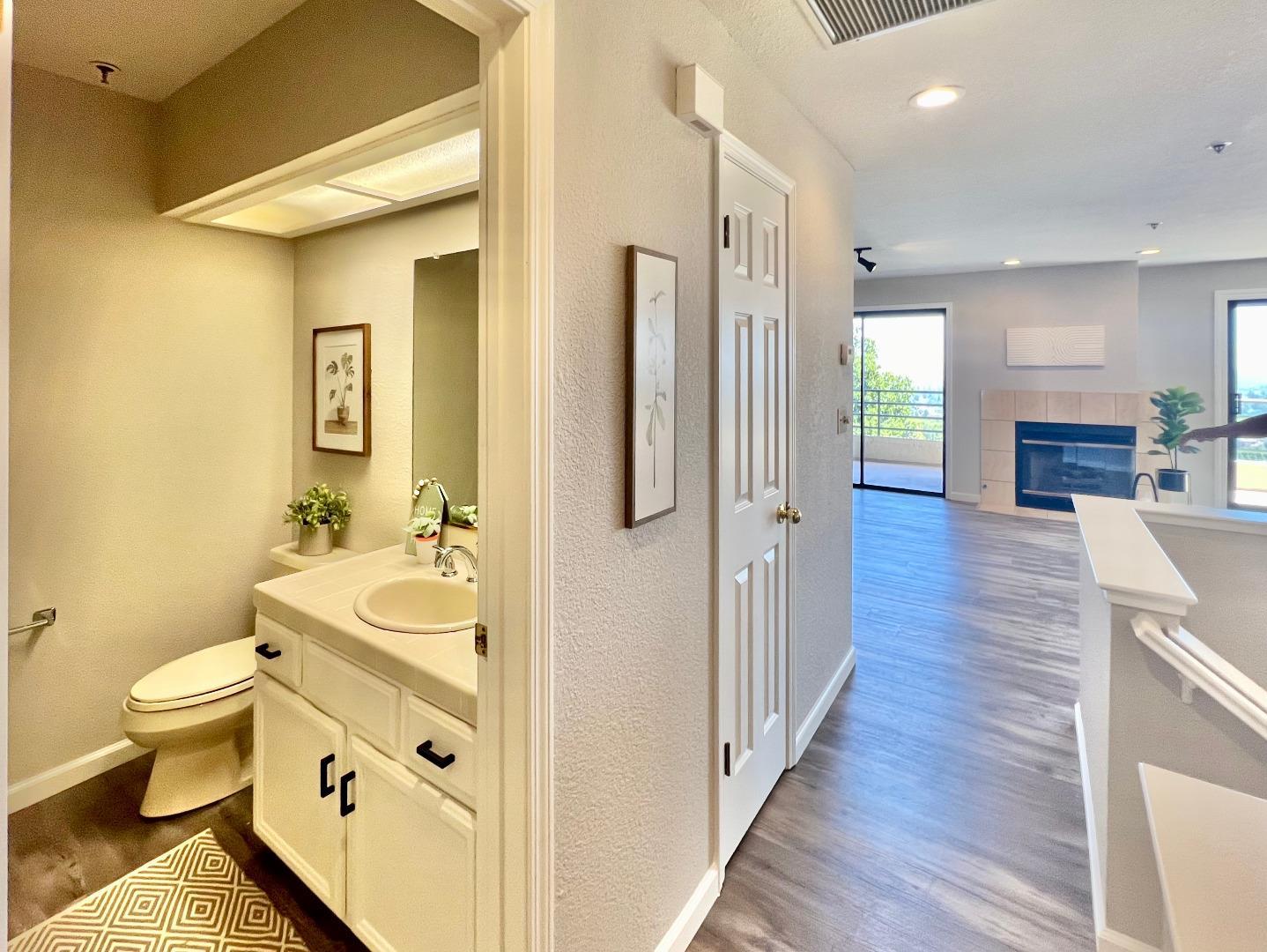 Detail Gallery Image 24 of 48 For 438 Portofino Dr #102,  San Carlos,  CA 94070 - 2 Beds | 2 Baths