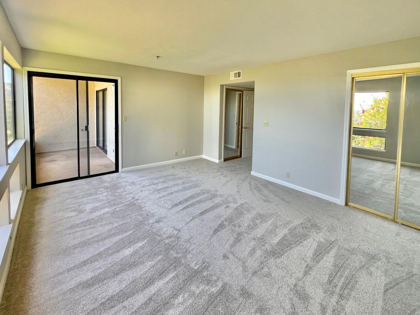 Detail Gallery Image 31 of 48 For 438 Portofino Dr #102,  San Carlos,  CA 94070 - 2 Beds | 2 Baths