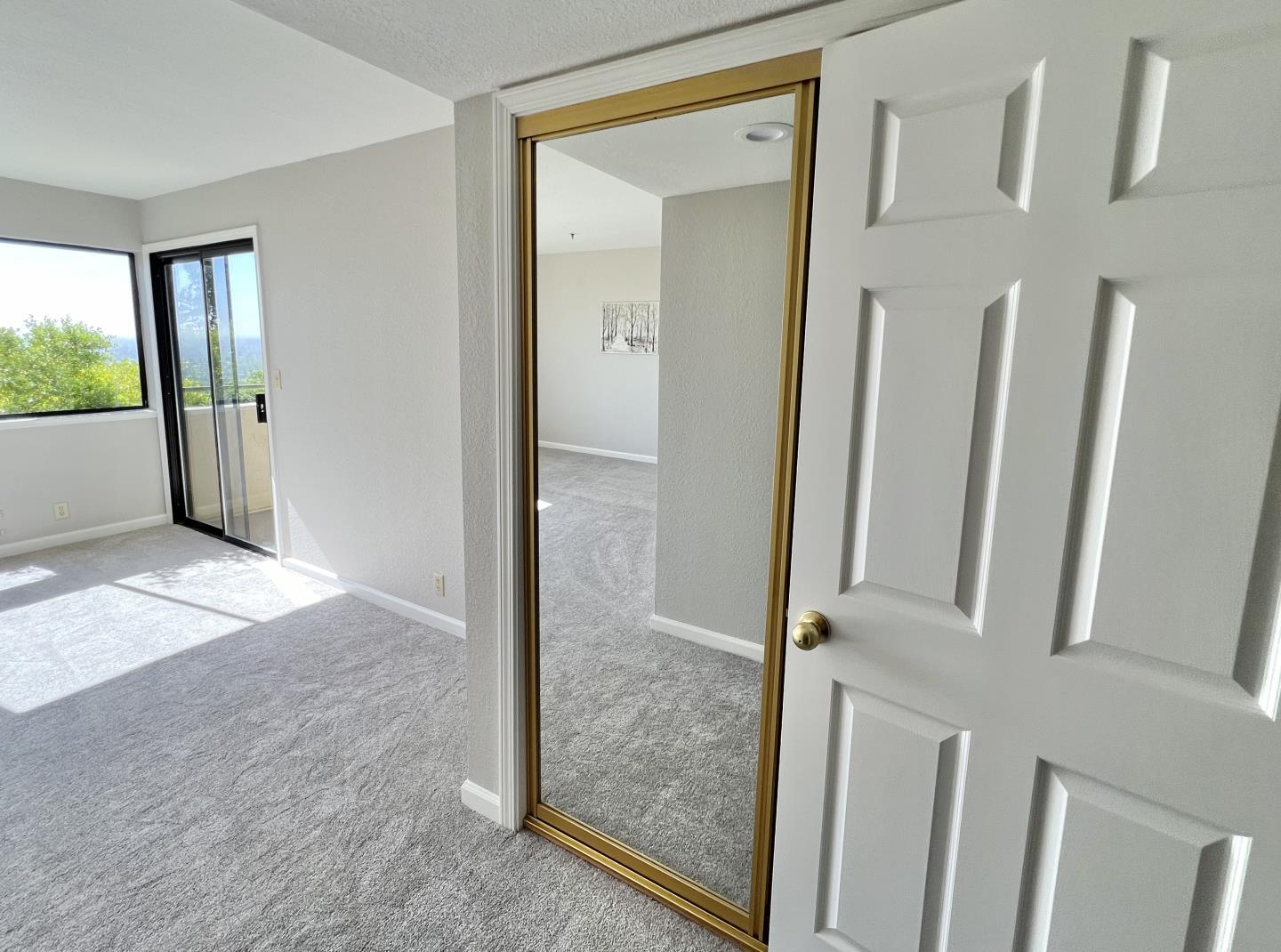 Detail Gallery Image 34 of 48 For 438 Portofino Dr #102,  San Carlos,  CA 94070 - 2 Beds | 2 Baths