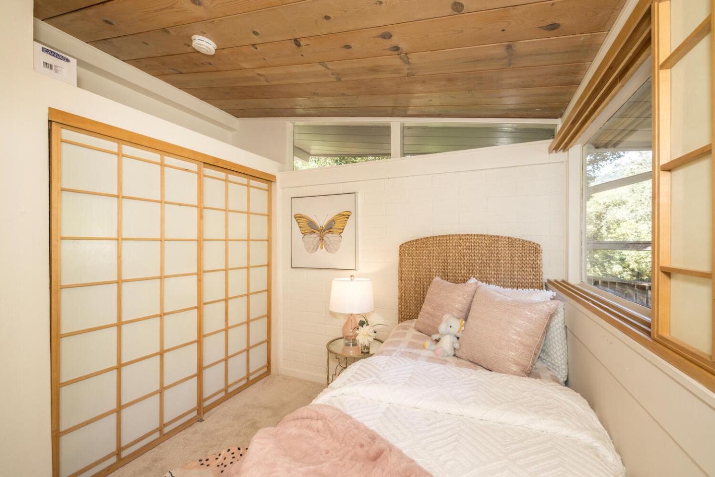 Detail Gallery Image 21 of 49 For 143 Lake Rd, Portola Valley,  CA 94028 - 3 Beds | 2 Baths